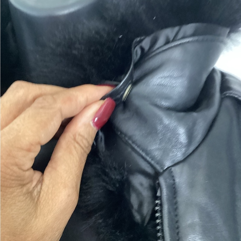 Vintage Black Genuine Leather Jacket with Genuine Opossum Fur Trim Insert L - Picture 9 of 16